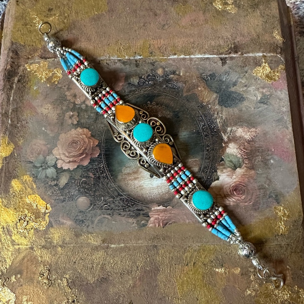 VINTAGE Native/ Bohemian Turquoise & Coral Beaded Bracelet!!
